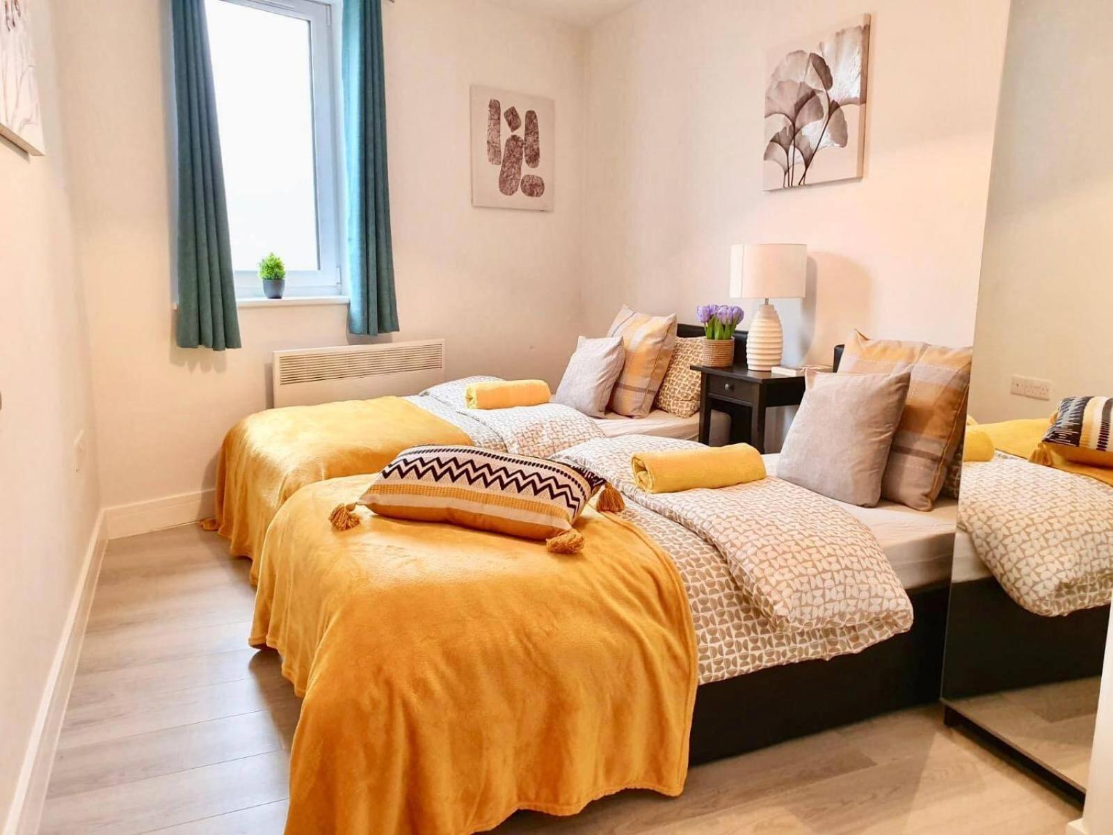 Opp Liverpool - Perfect For Contractors And Travellers, Big Savings Booking 4 Nights Or More! Apartment Bilik gambar