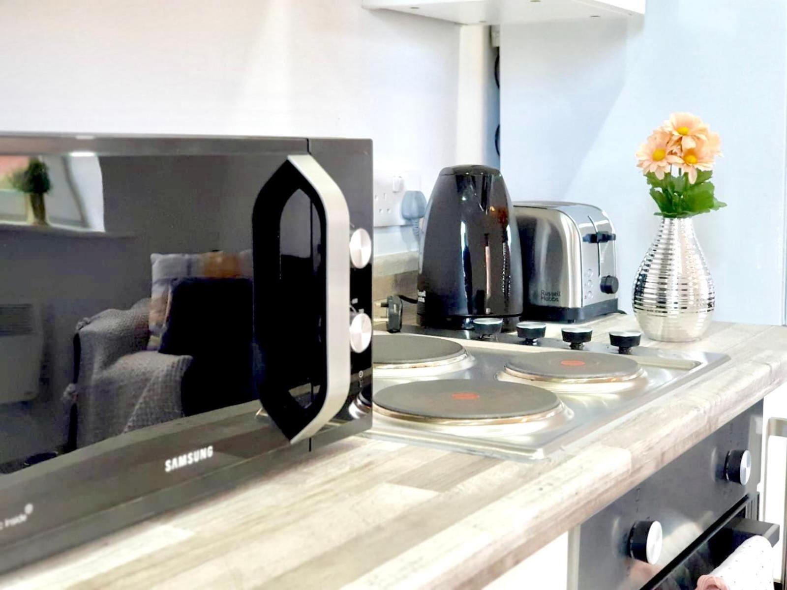 Opp Liverpool - Perfect For Contractors And Travellers, Big Savings Booking 4 Nights Or More! Apartment Bilik gambar