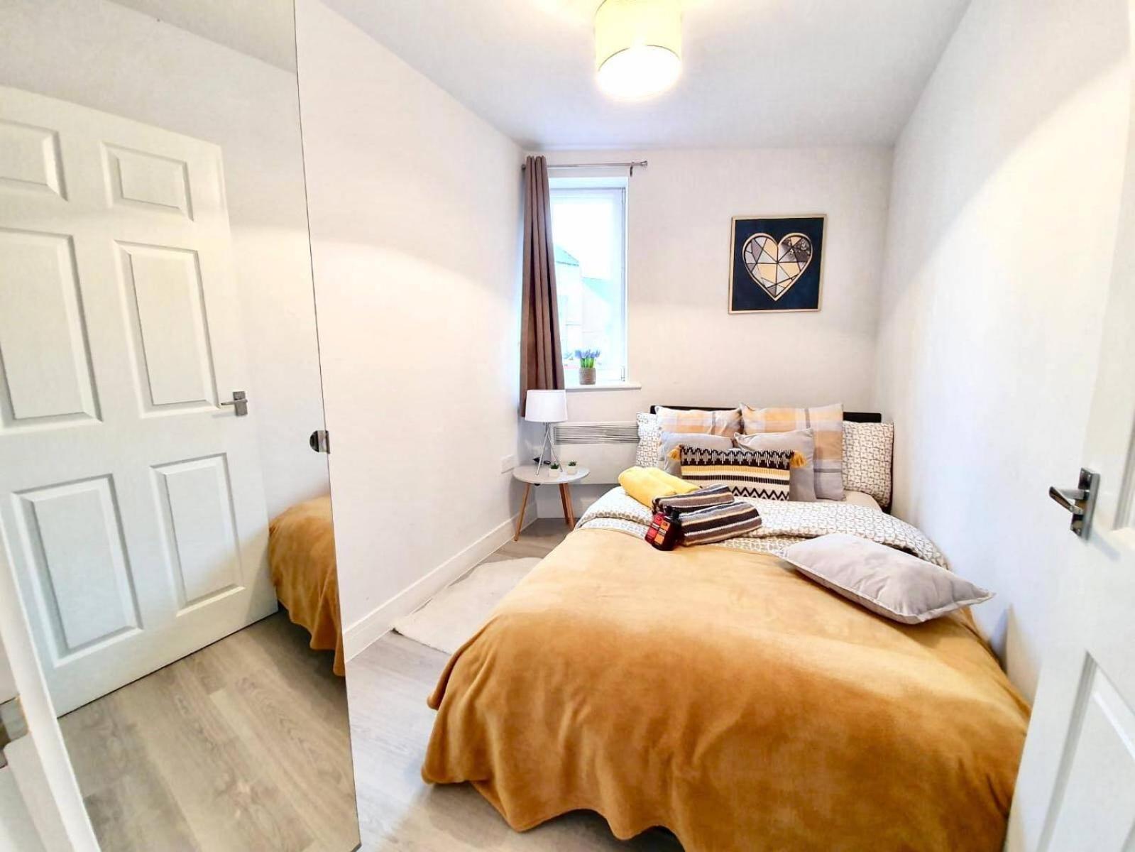 Opp Liverpool - Perfect For Contractors And Travellers, Big Savings Booking 4 Nights Or More! Apartment Bilik gambar