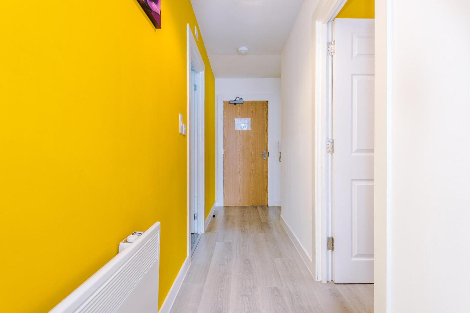 Opp Liverpool - Perfect For Contractors And Travellers, Big Savings Booking 4 Nights Or More! Apartment Bilik gambar