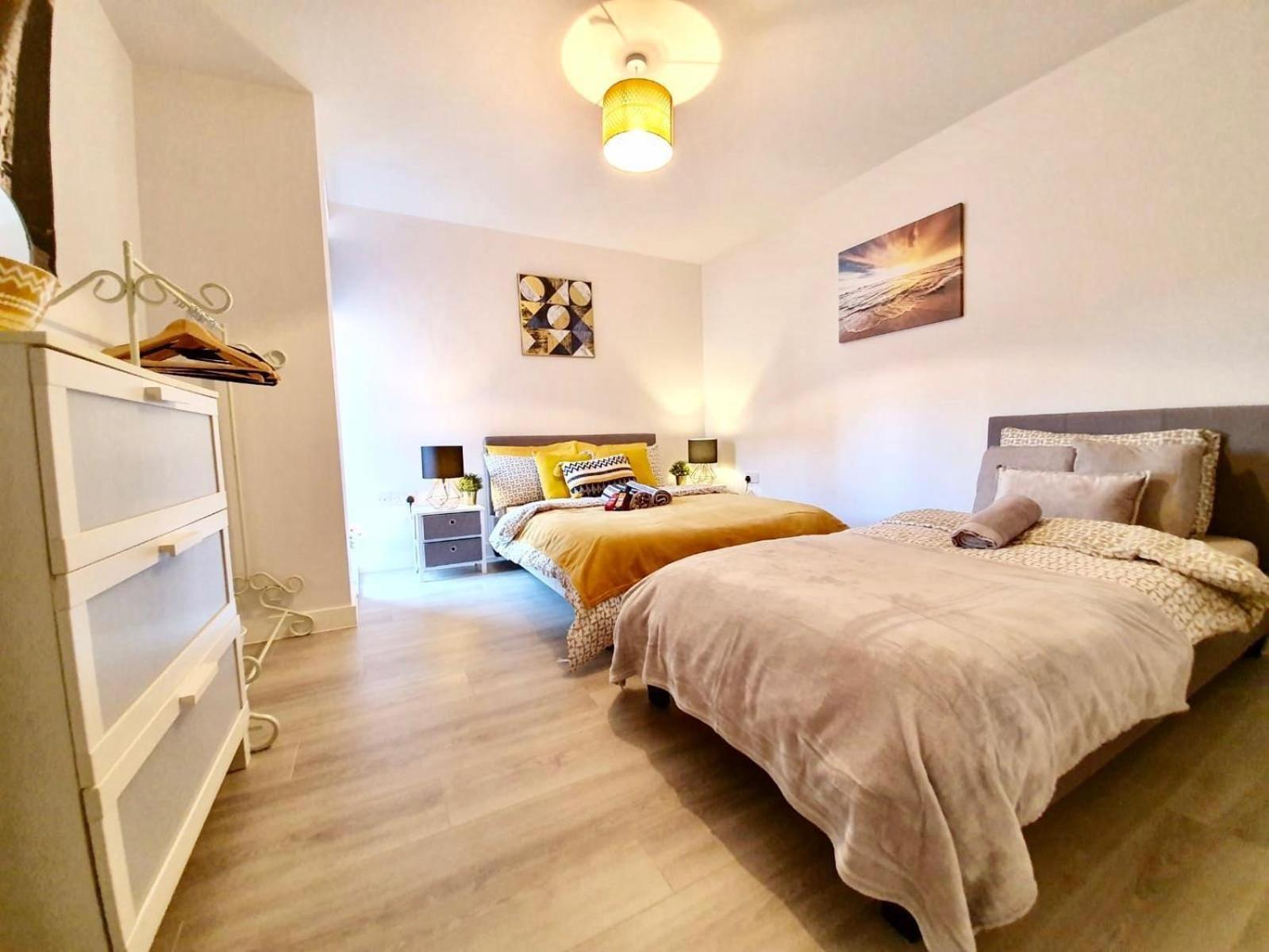 Opp Liverpool - Perfect For Contractors And Travellers, Big Savings Booking 4 Nights Or More! Apartment Bilik gambar