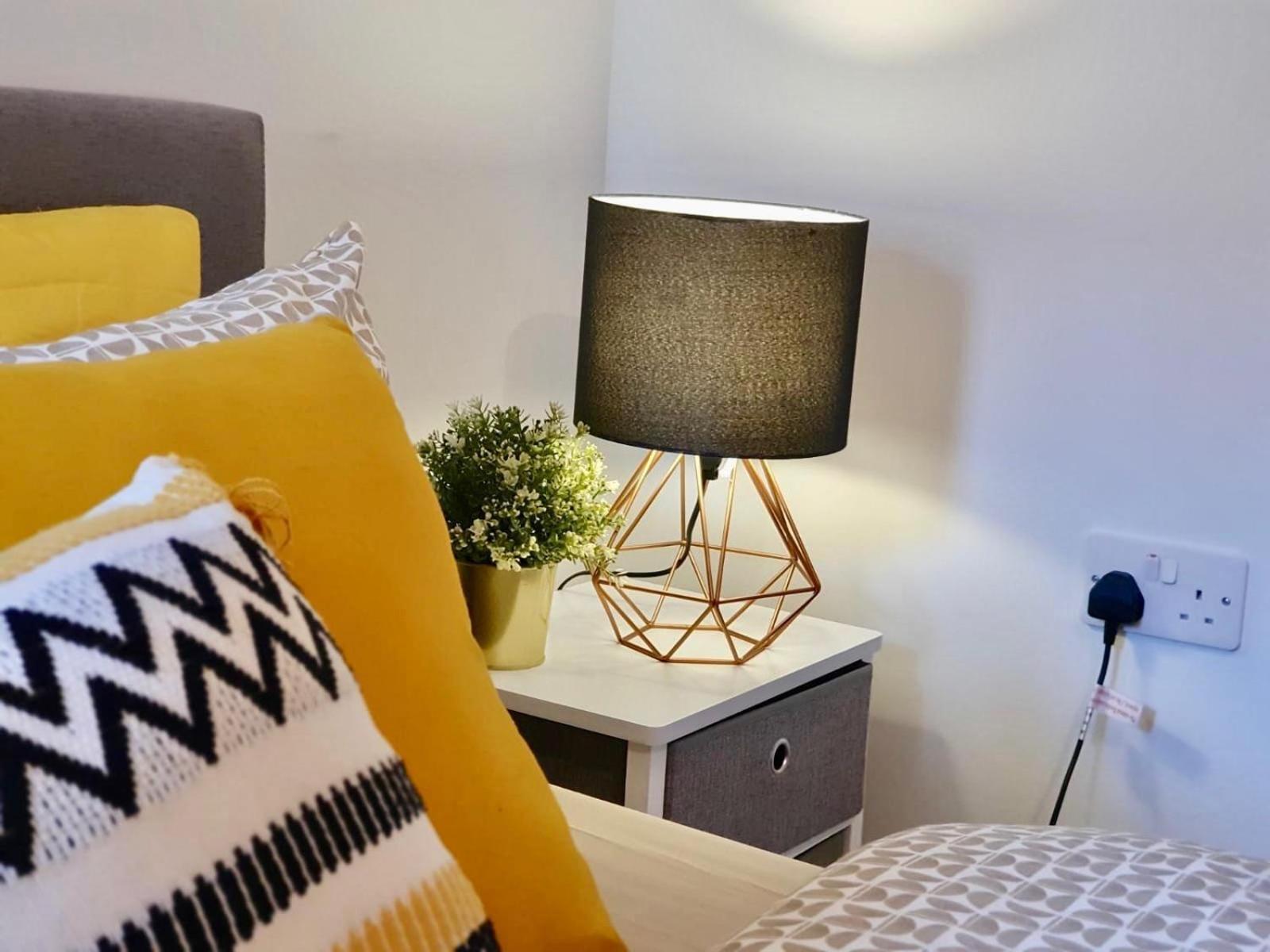 Opp Liverpool - Perfect For Contractors And Travellers, Big Savings Booking 4 Nights Or More! Apartment Bilik gambar