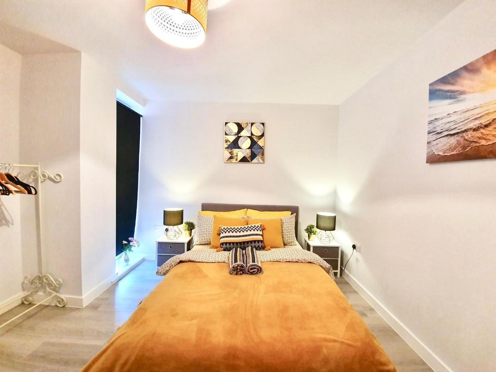 Opp Liverpool - Perfect For Contractors And Travellers, Big Savings Booking 4 Nights Or More! Apartment Bilik gambar