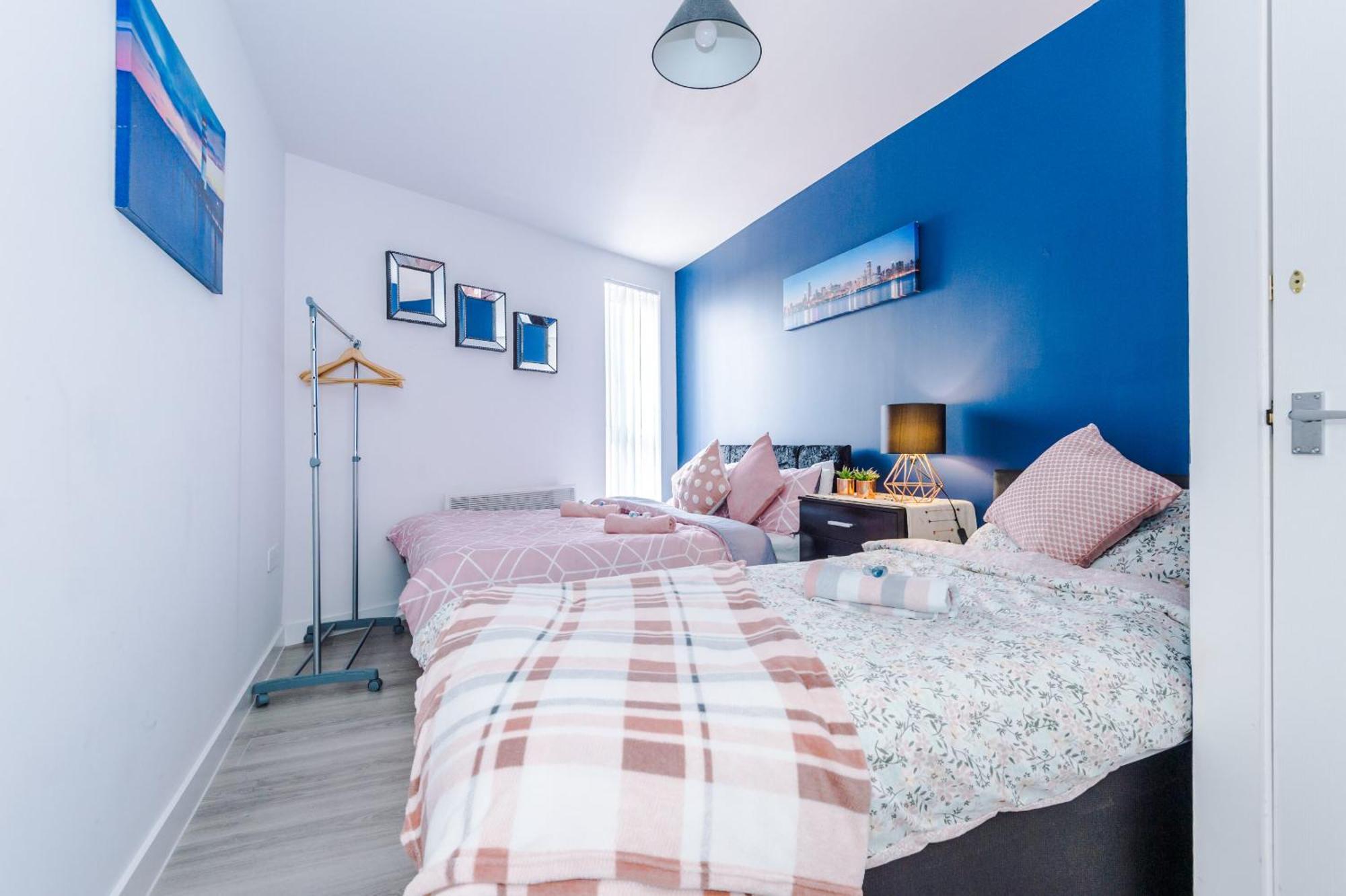 Opp Liverpool - Perfect For Contractors And Travellers, Big Savings Booking 4 Nights Or More! Apartment Bilik gambar
