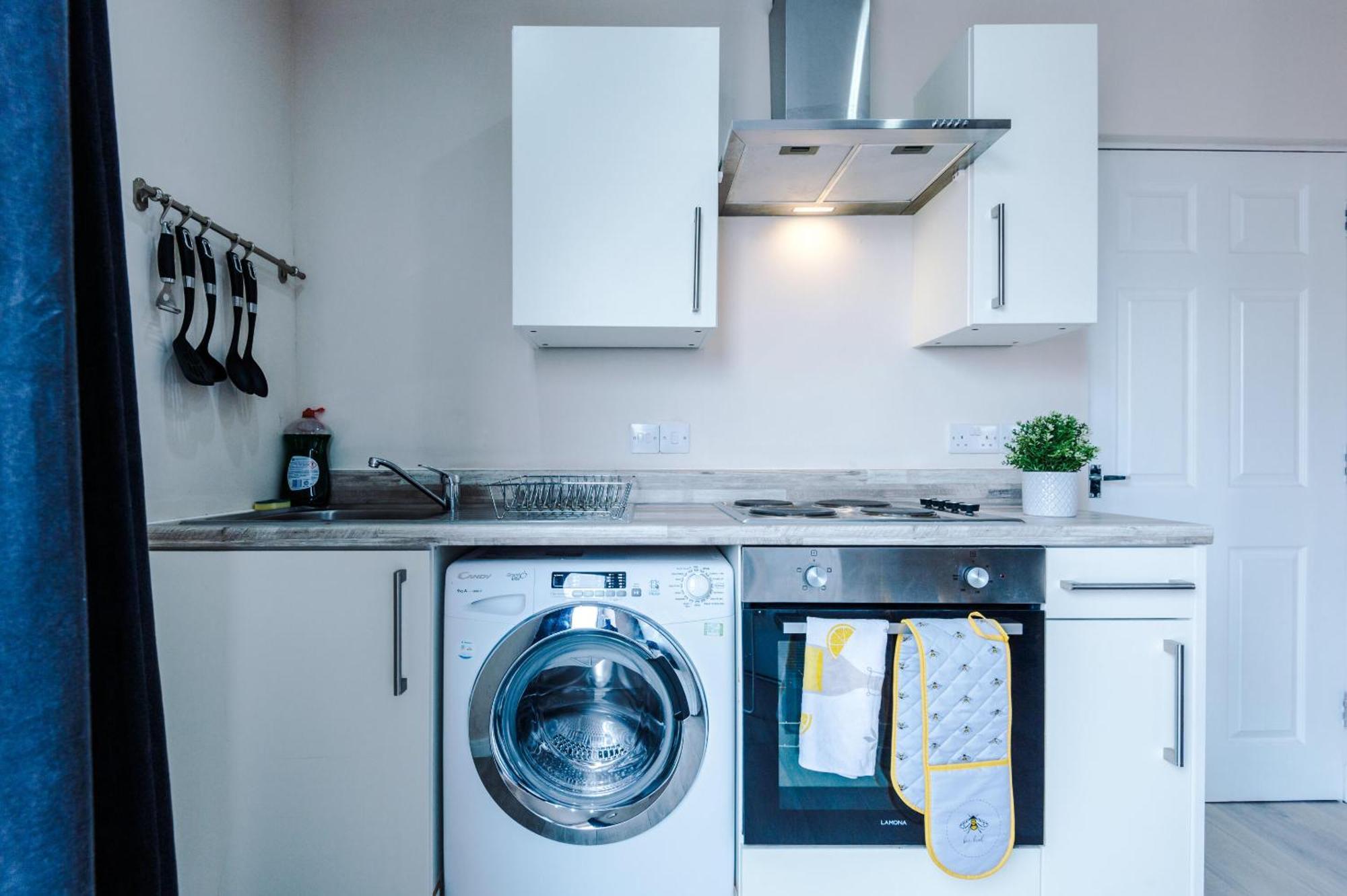 Opp Liverpool - Perfect For Contractors And Travellers, Big Savings Booking 4 Nights Or More! Apartment Bilik gambar